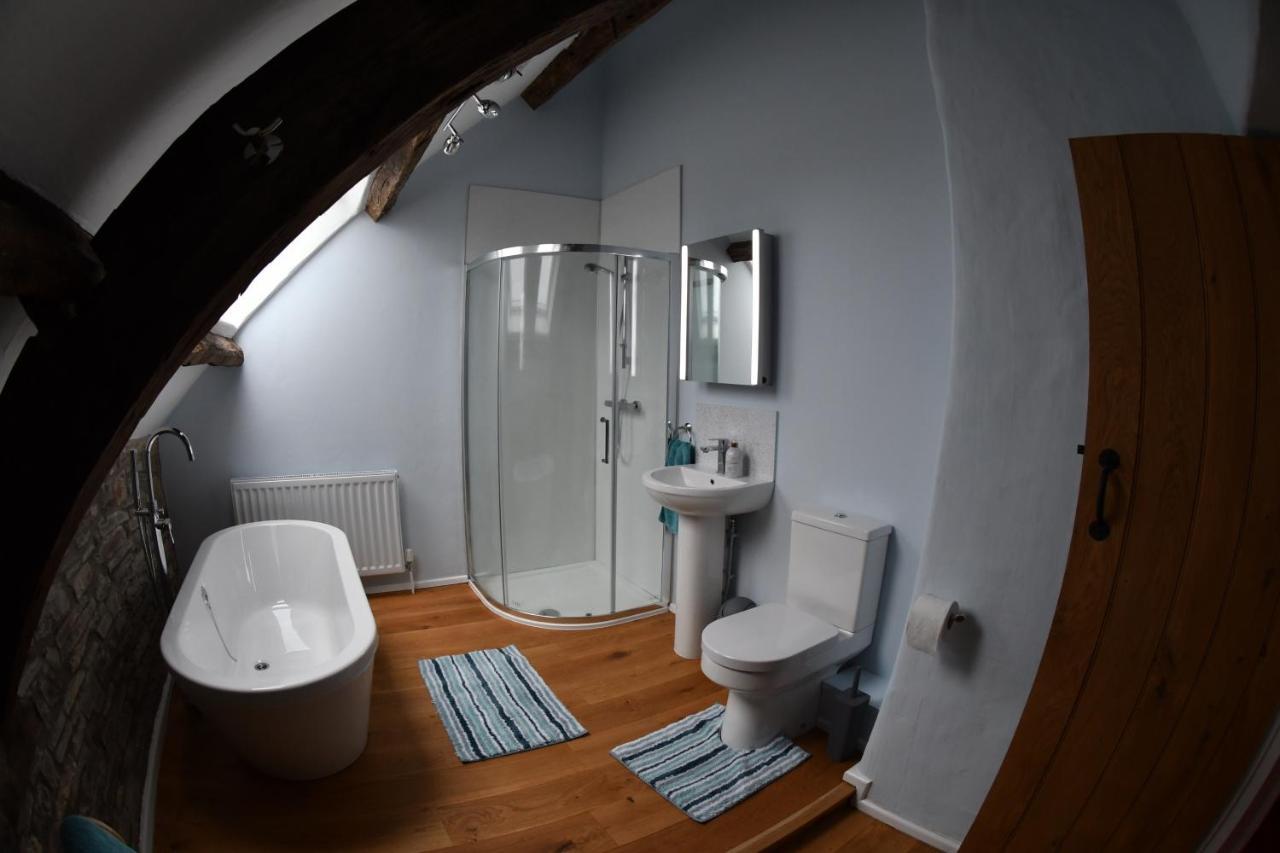 Pant Llwyd Farm Villa Llangynidr Kültér fotó