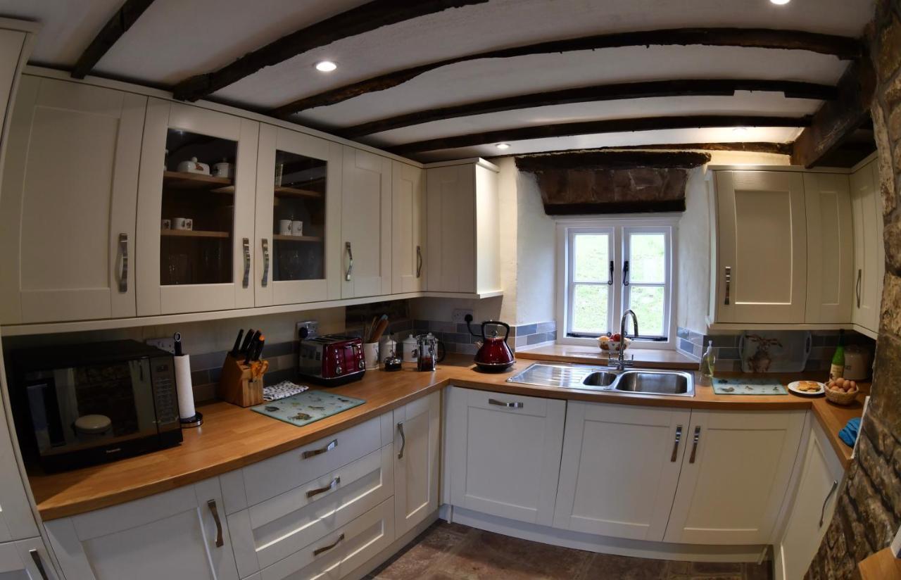 Pant Llwyd Farm Villa Llangynidr Kültér fotó