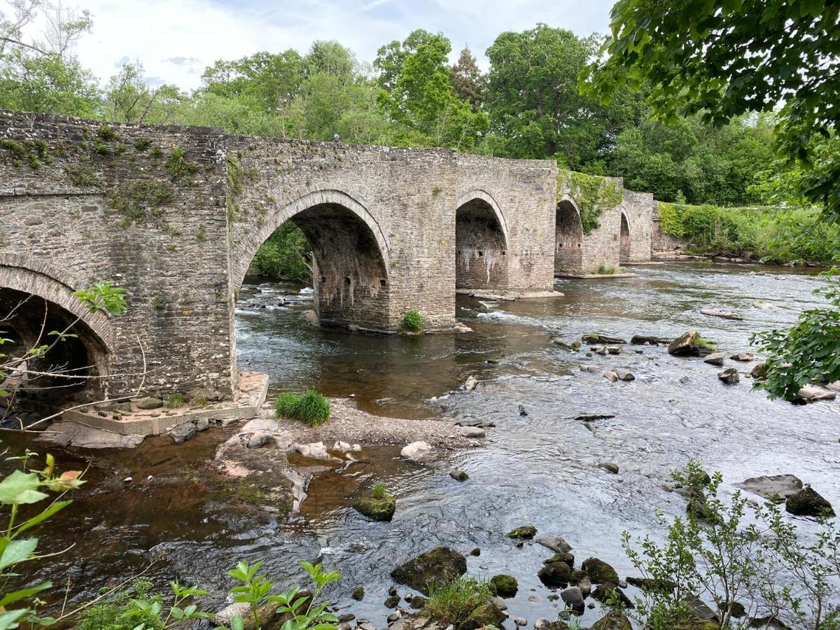 Pant Llwyd Farm Villa Llangynidr Kültér fotó