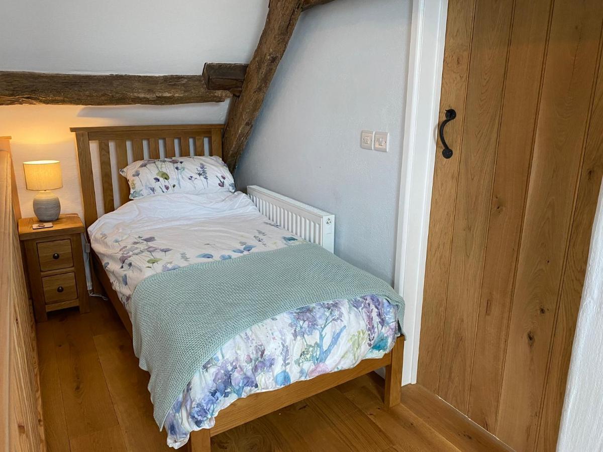 Pant Llwyd Farm Villa Llangynidr Kültér fotó