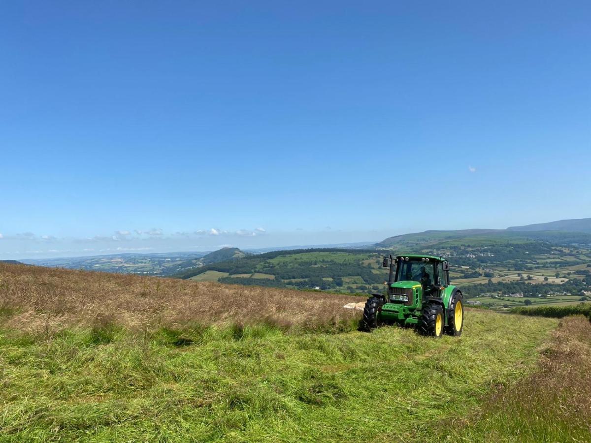 Pant Llwyd Farm Villa Llangynidr Kültér fotó