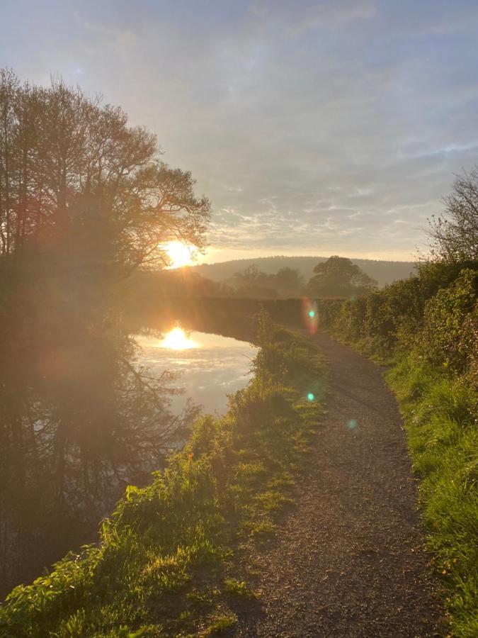 Pant Llwyd Farm Villa Llangynidr Kültér fotó