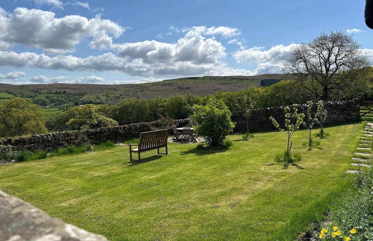 Pant Llwyd Farm Villa Llangynidr Kültér fotó